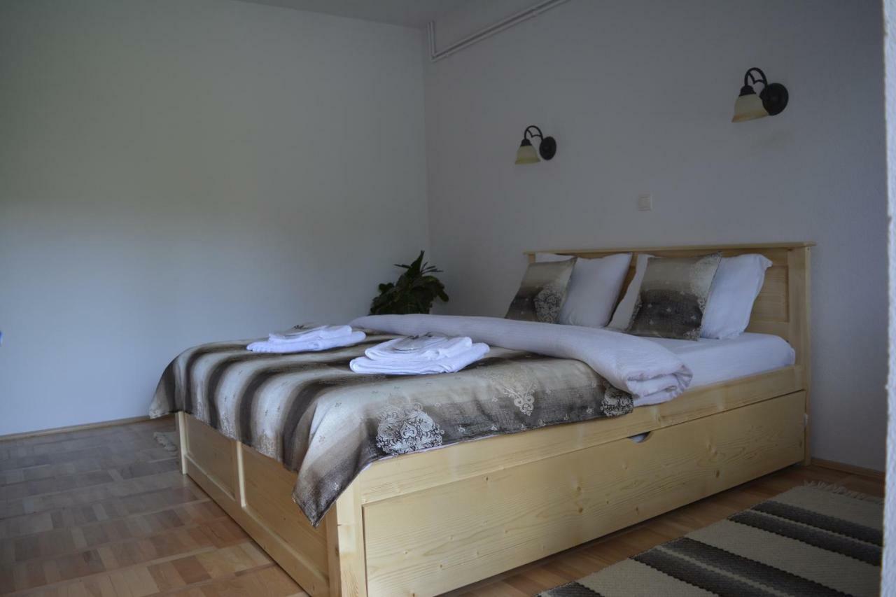 Casa Muskátli Vendégház Sovata Esterno foto