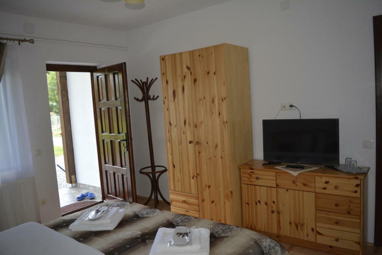 Casa Muskátli Vendégház Sovata Esterno foto